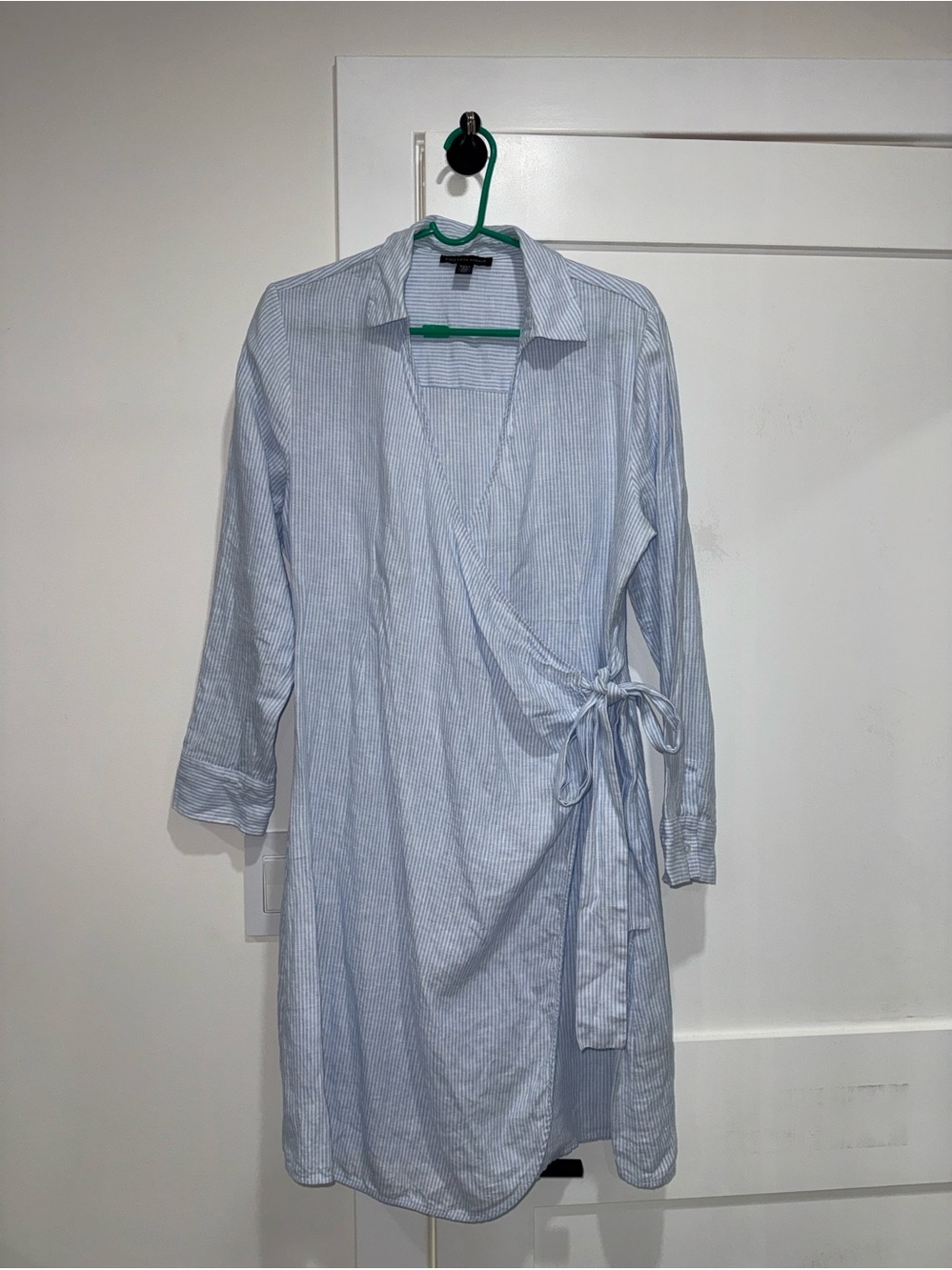 Like new saks fifth ave linen wrap size medium
